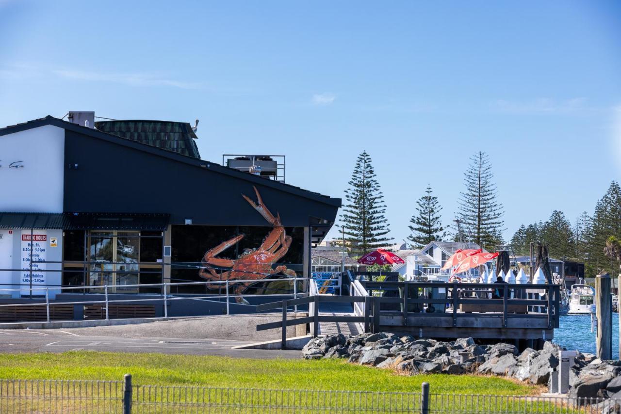 South Pacific Palms Motor Inn Tuncurry Exterior photo