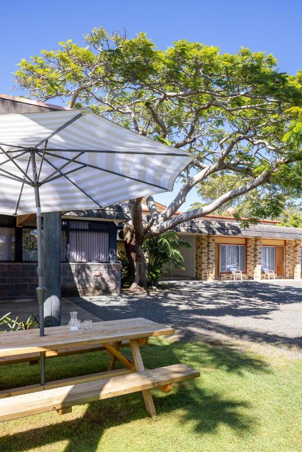 South Pacific Palms Motor Inn Tuncurry Exterior photo